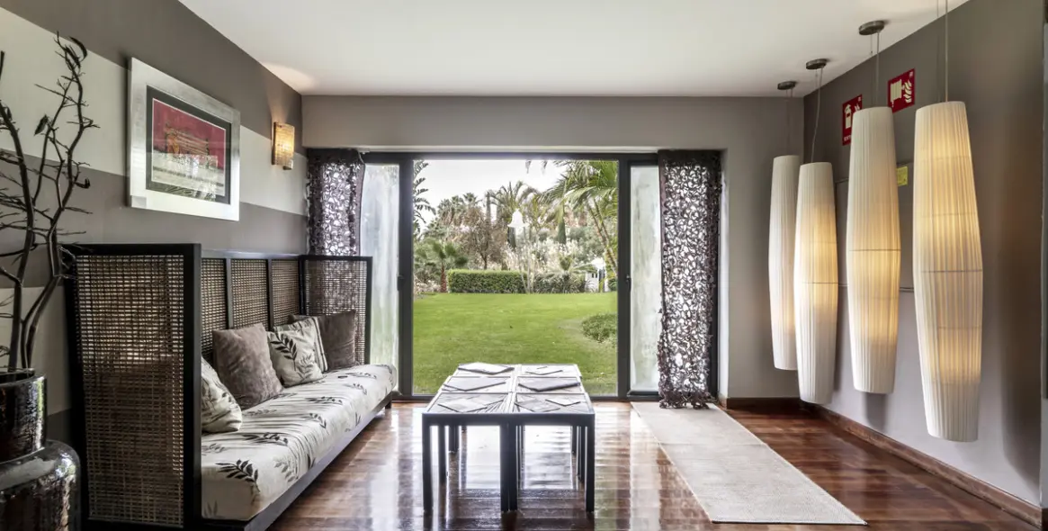 Продажа  отдельно стоящей виллы в Estepona 26