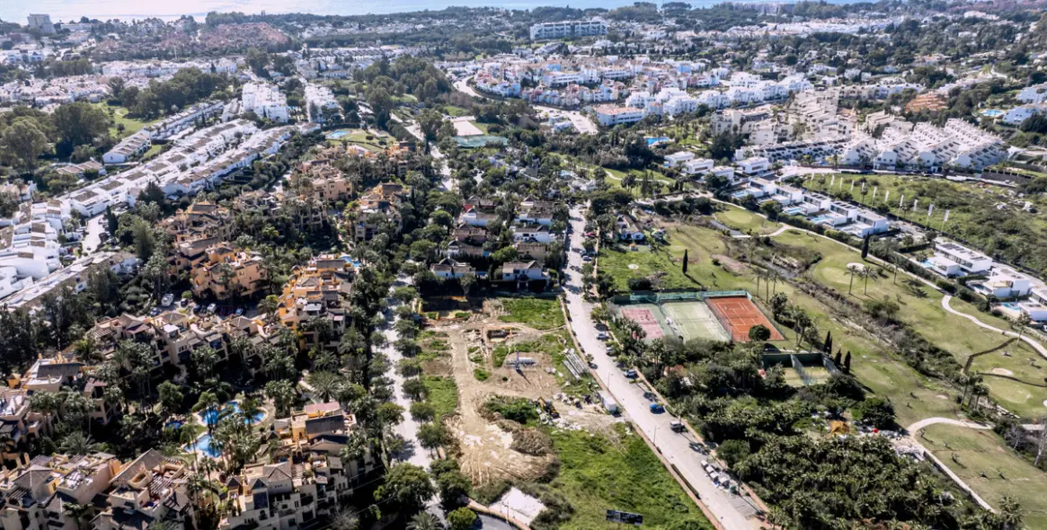 Продажа  отдельно стоящей виллы в Estepona 29