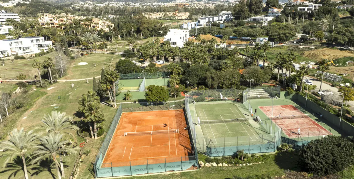 Продажа  отдельно стоящей виллы в Estepona 43