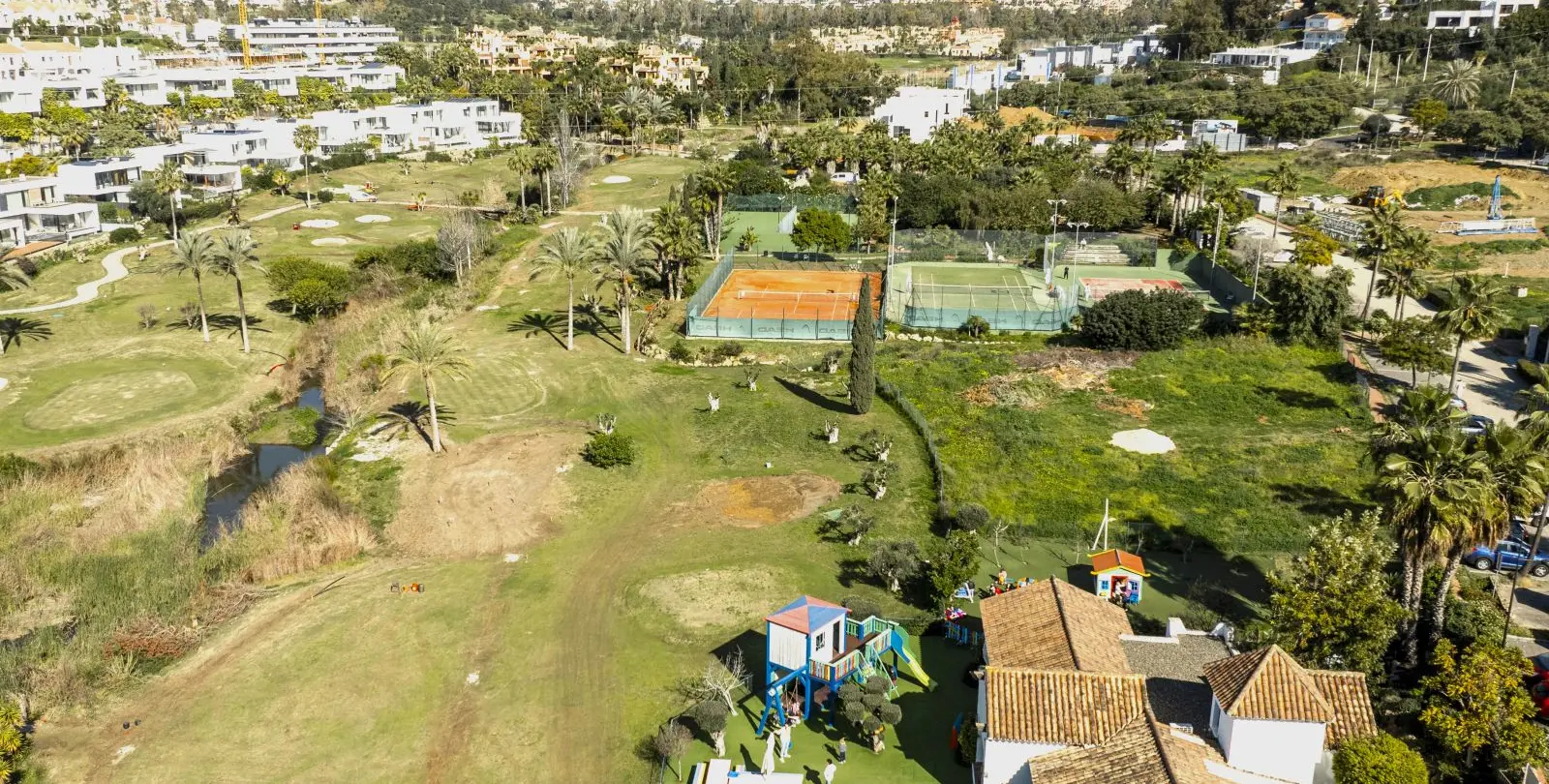 Venta de villa independiente en Estepona 42