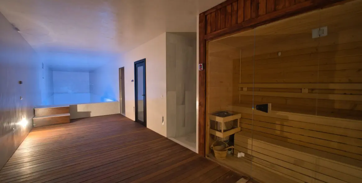 Продажа  отдельно стоящей виллы в Malaga (район Teatinos) 4