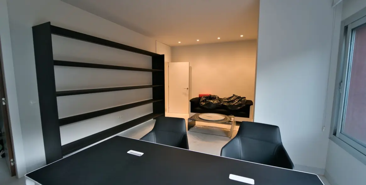 Продажа  отдельно стоящей виллы в Malaga (район Teatinos) 11