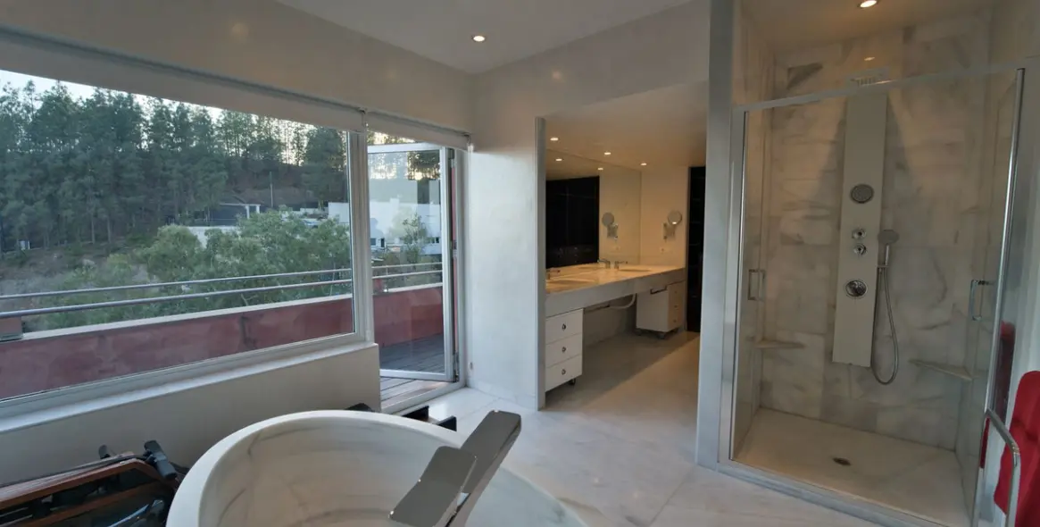 Продажа  отдельно стоящей виллы в Malaga (район Teatinos) 18