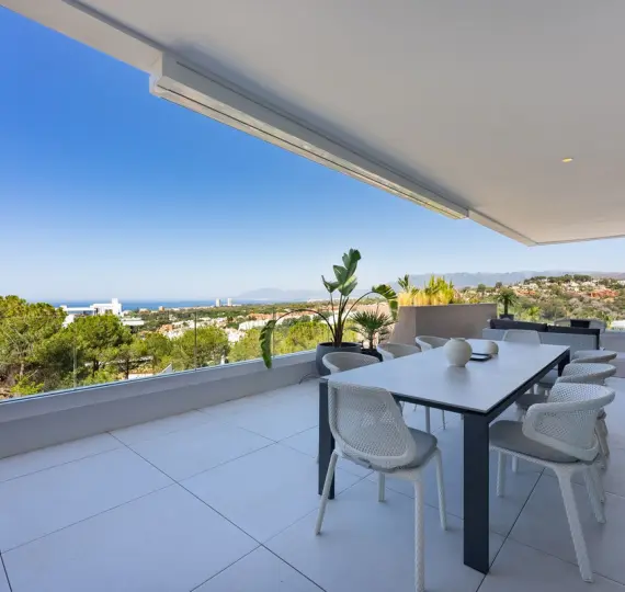 Sale of middle floor apartment in Cabopino