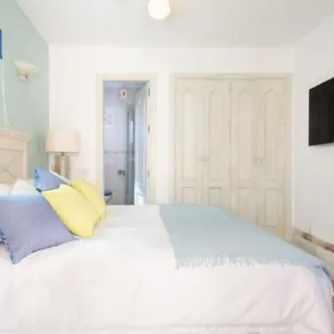 Продажа двухуровневого пентхауса в Marbella