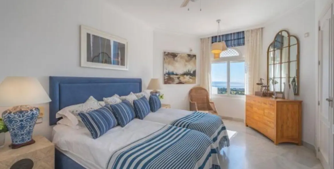 Продажа двухуровневого пентхауса в Marbella 7