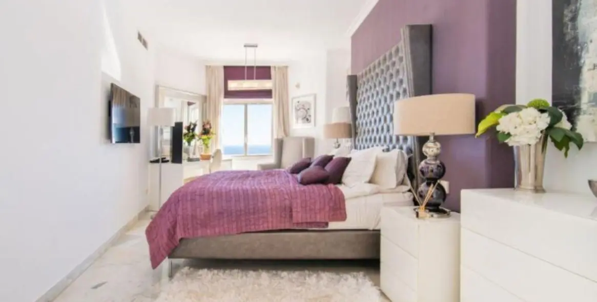 Продажа двухуровневого пентхауса в Marbella 9