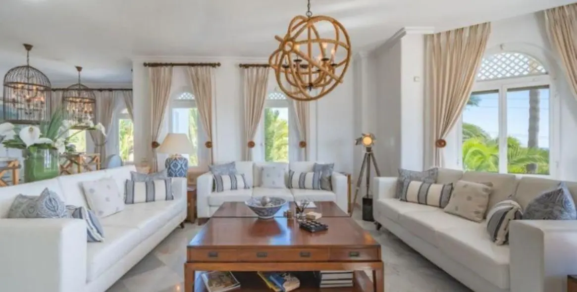 Продажа двухуровневого пентхауса в Marbella 16