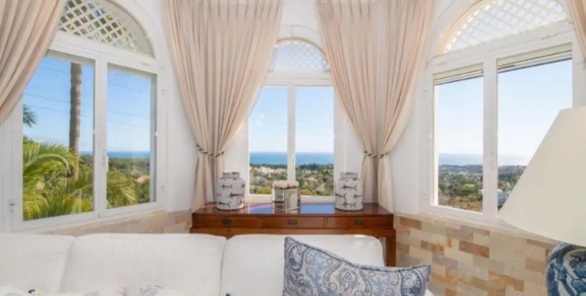 Продажа двухуровневого пентхауса в Marbella 17