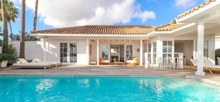 Продажа  отдельно стоящей виллы в Benahavís 2