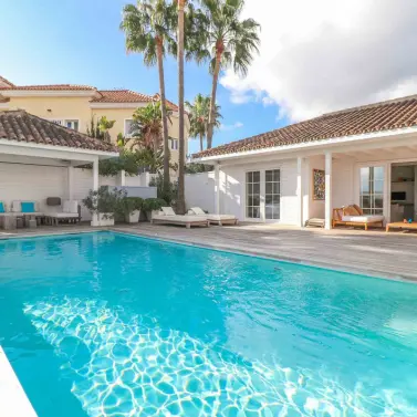 Sale of detached villa in Benahavís