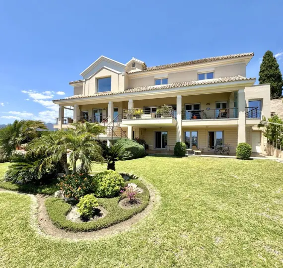 Venta de villa independiente en Mijas Golf