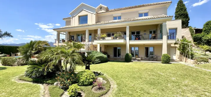 Venta de villa independiente en Mijas Golf 3