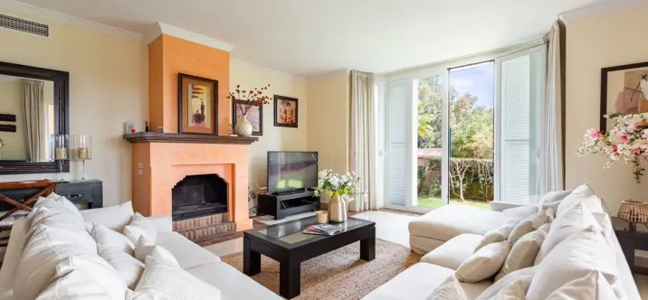 Продажа дома на две семьи в Casares Playa 4