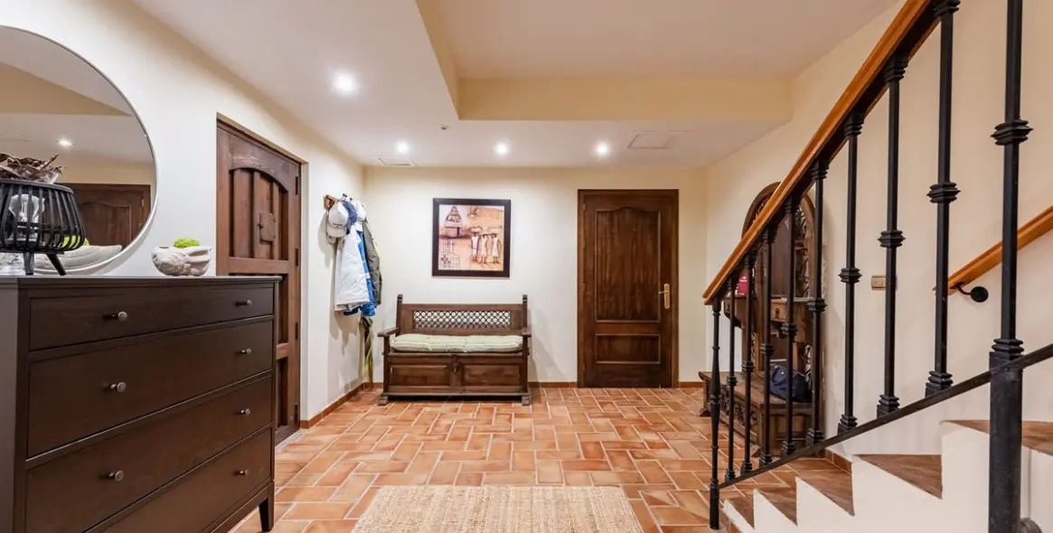 Sale of detached villa in Casares Playa 28