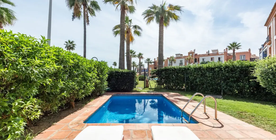 Sale of detached villa in Casares Playa 29