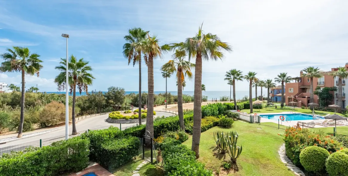 Sale of detached villa in Casares Playa 35