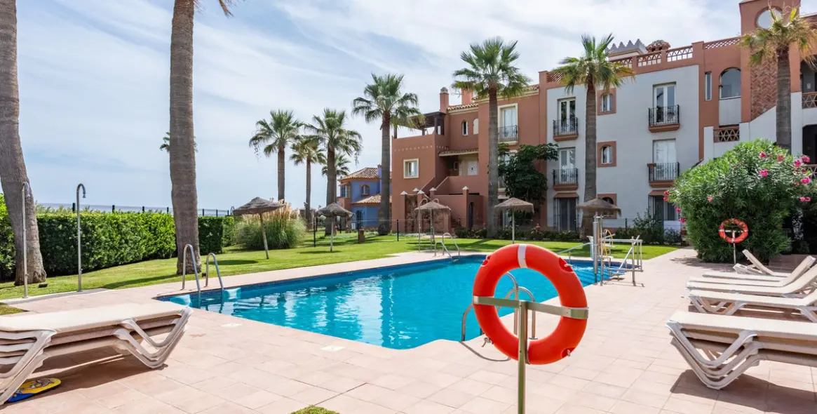 Sale of detached villa in Casares Playa 36