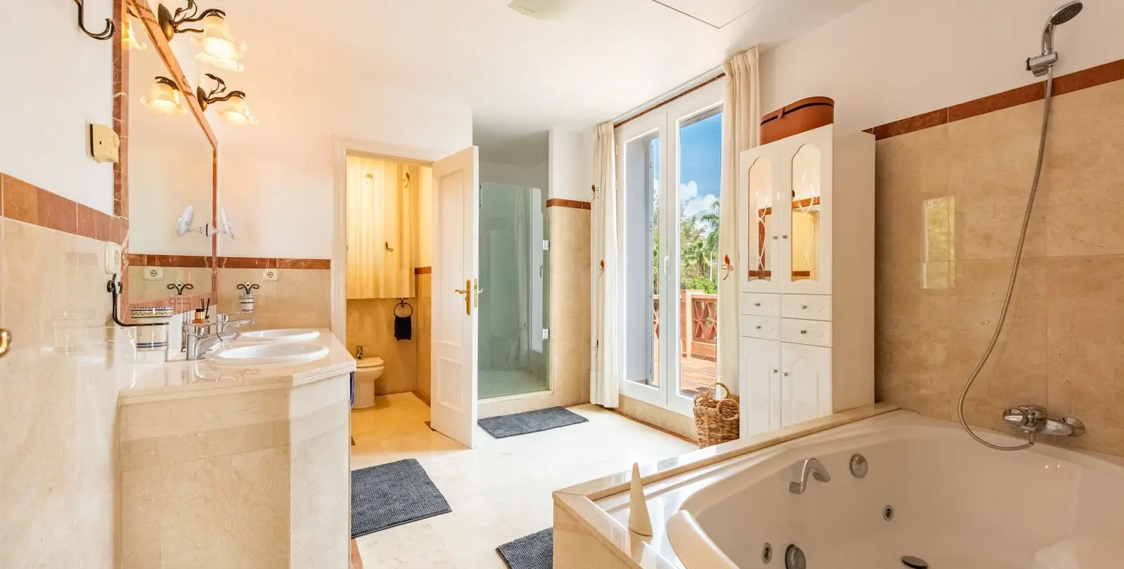 Venta de villa independiente en Casares Playa 27