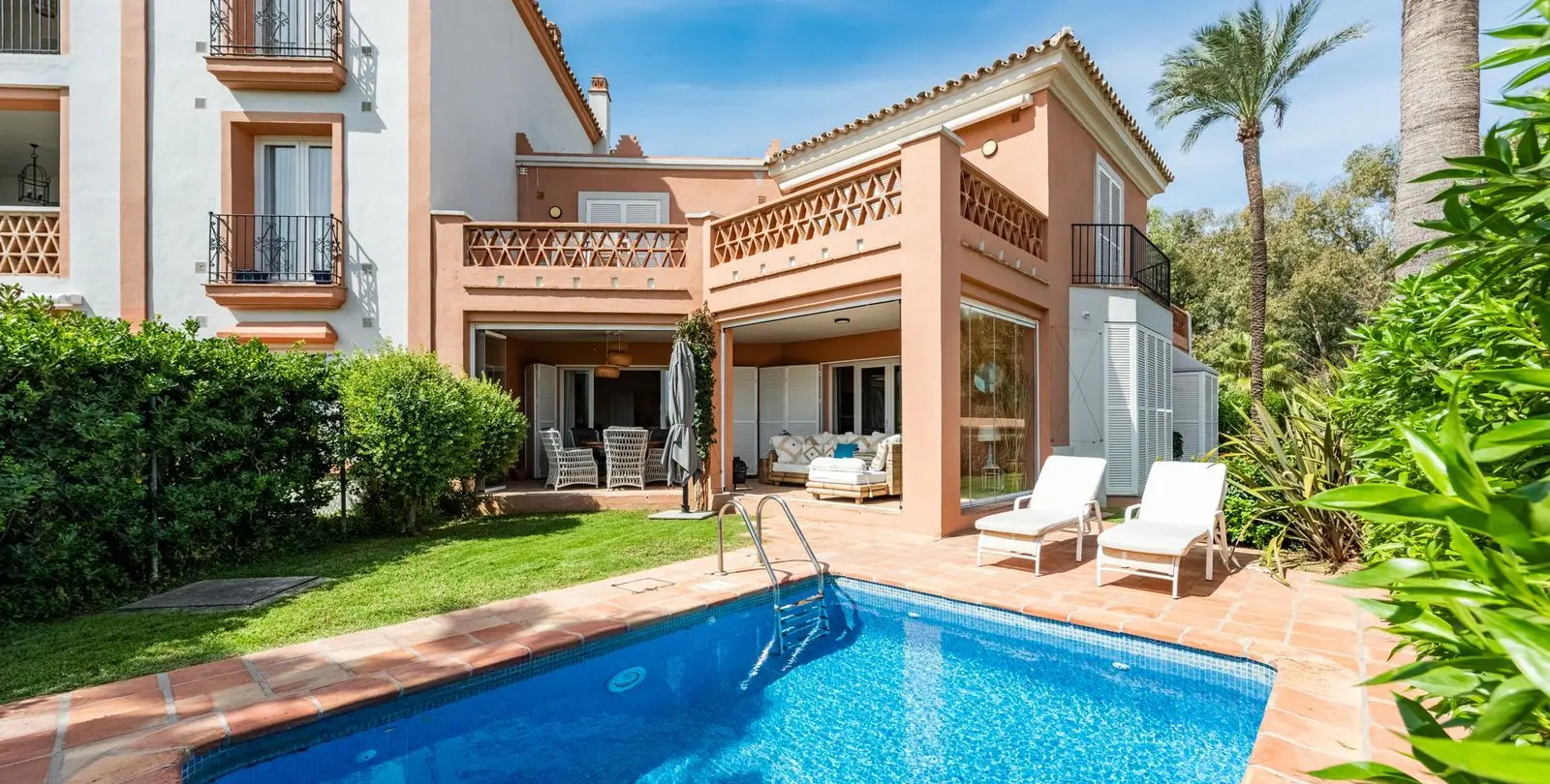 Venta de villa independiente en Casares Playa 33