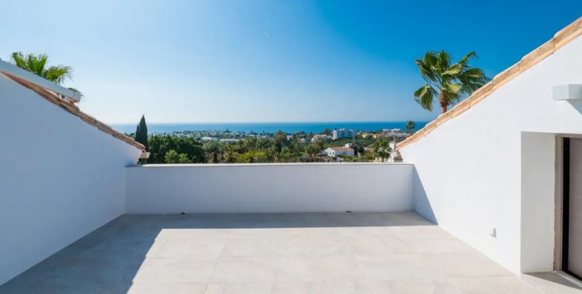 Sale of detached villa in Marbella East (district Río Real) 6