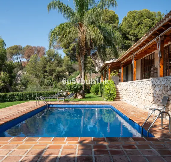 Oтдельно стоящая вилла R4853425