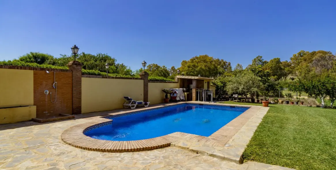 Продажа  отдельно стоящей виллы в La Quinta 3