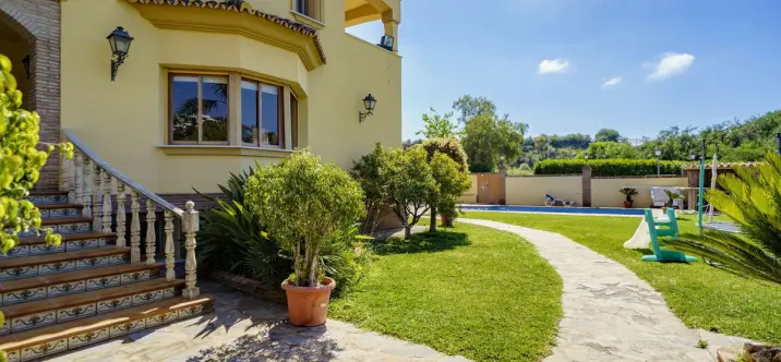 Продажа  отдельно стоящей виллы в La Quinta 3