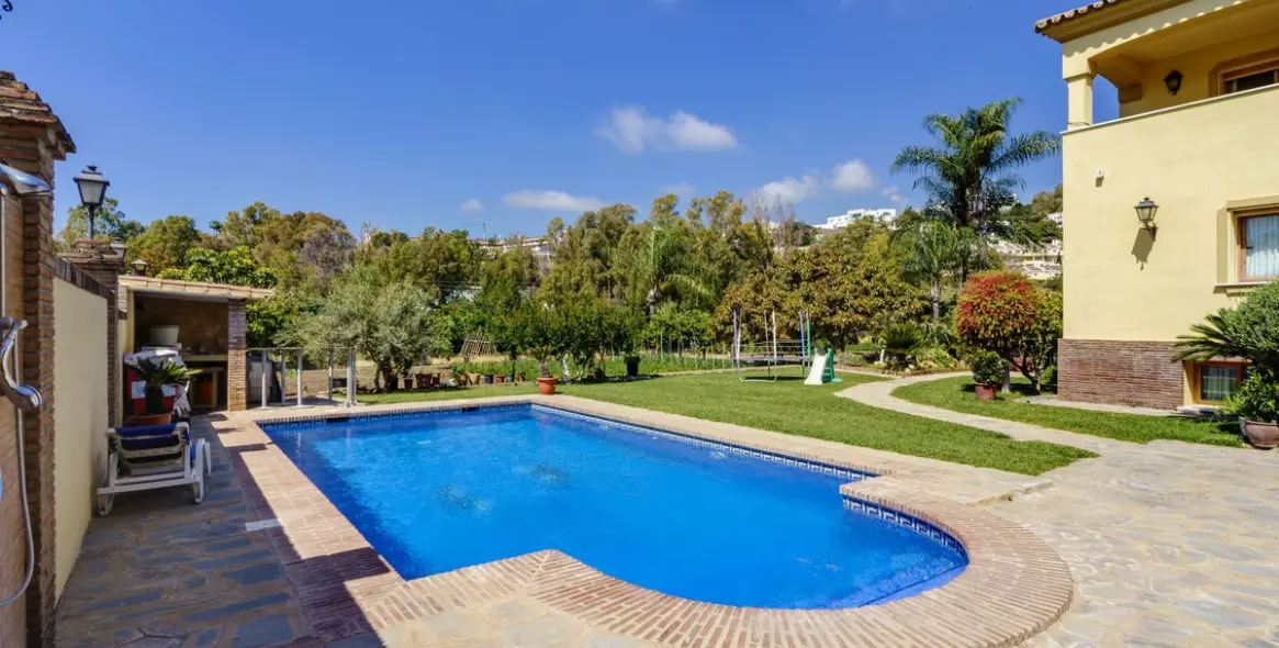 Продажа  отдельно стоящей виллы в La Quinta 8