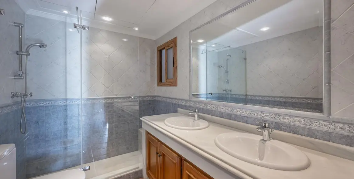 Venta de villa independiente en La Quinta 21