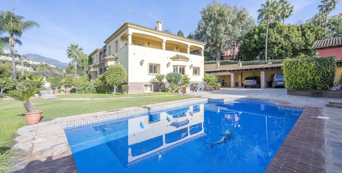 Venta de villa independiente en La Quinta 43