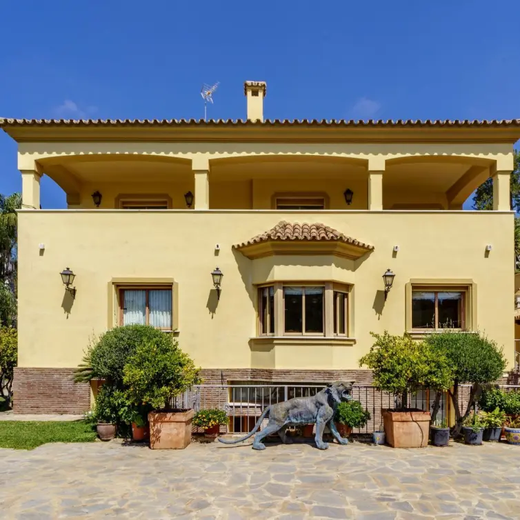 Venta de villa independiente en La Quinta