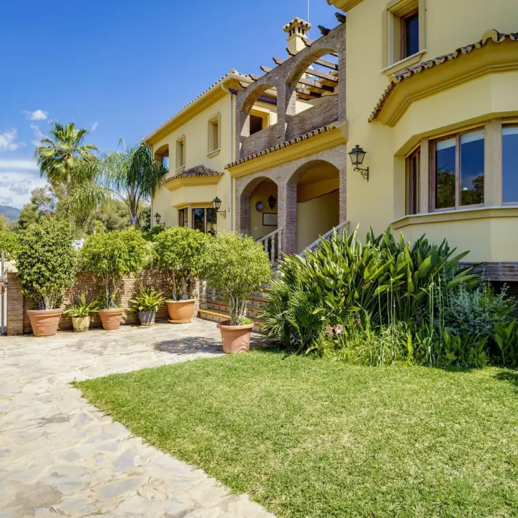 Venta de villa independiente en La Quinta