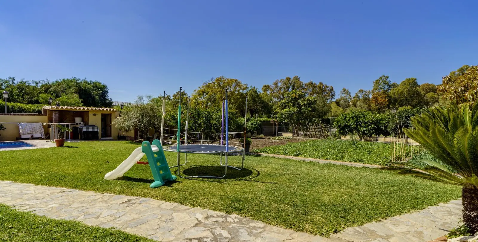 Venta de villa independiente en La Quinta 6