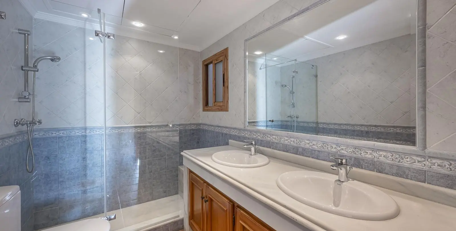 Venta de villa independiente en La Quinta 21