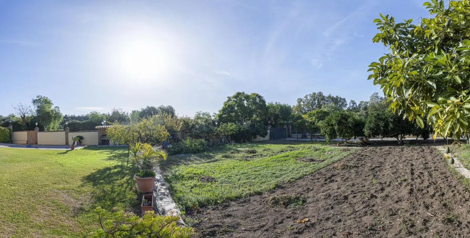 Venta de villa independiente en La Quinta 54