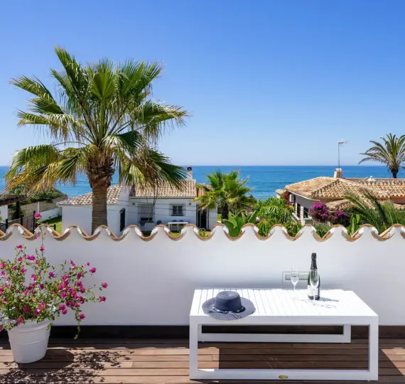 Detached villa R4783957