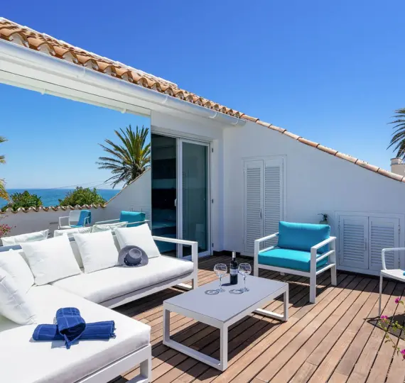 Detached villa R4783957