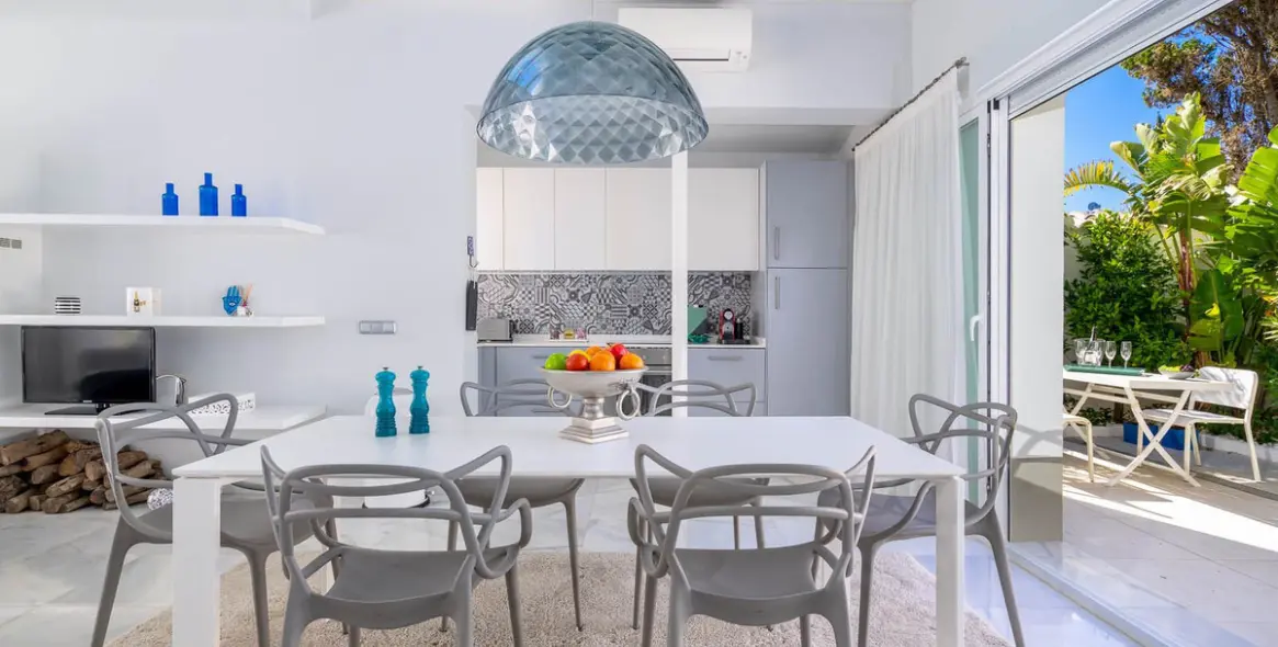 Sale of detached villa in Marbella East (district Marbesa) 7