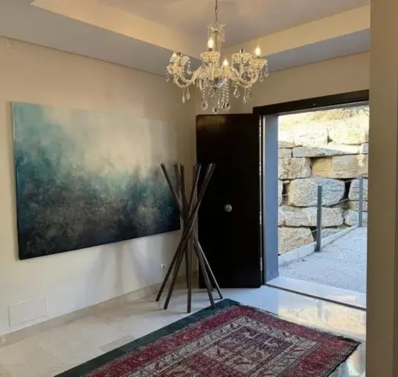 Продажа  отдельно стоящей виллы в Elviria