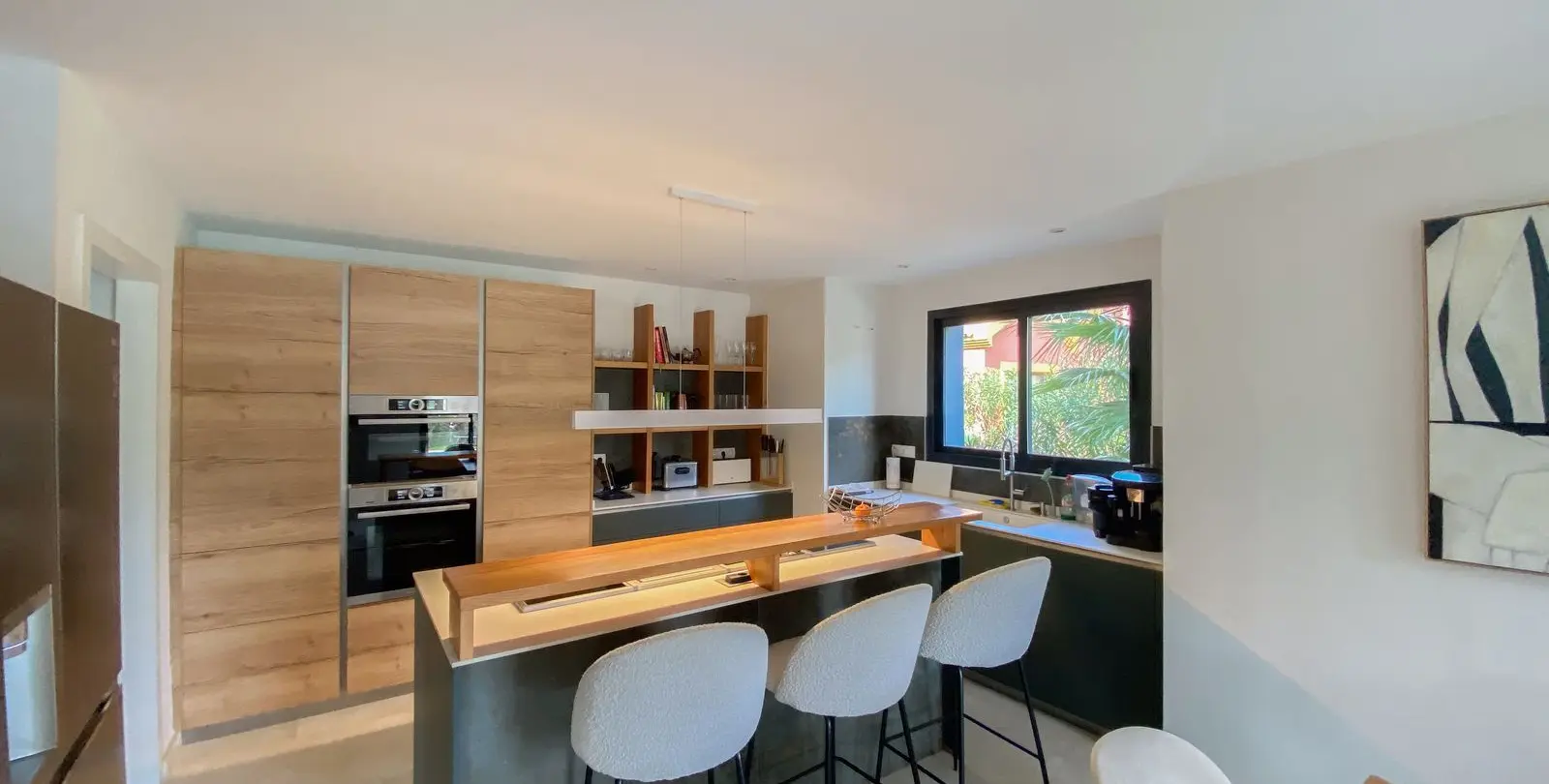 Продажа  отдельно стоящей виллы в Elviria 7