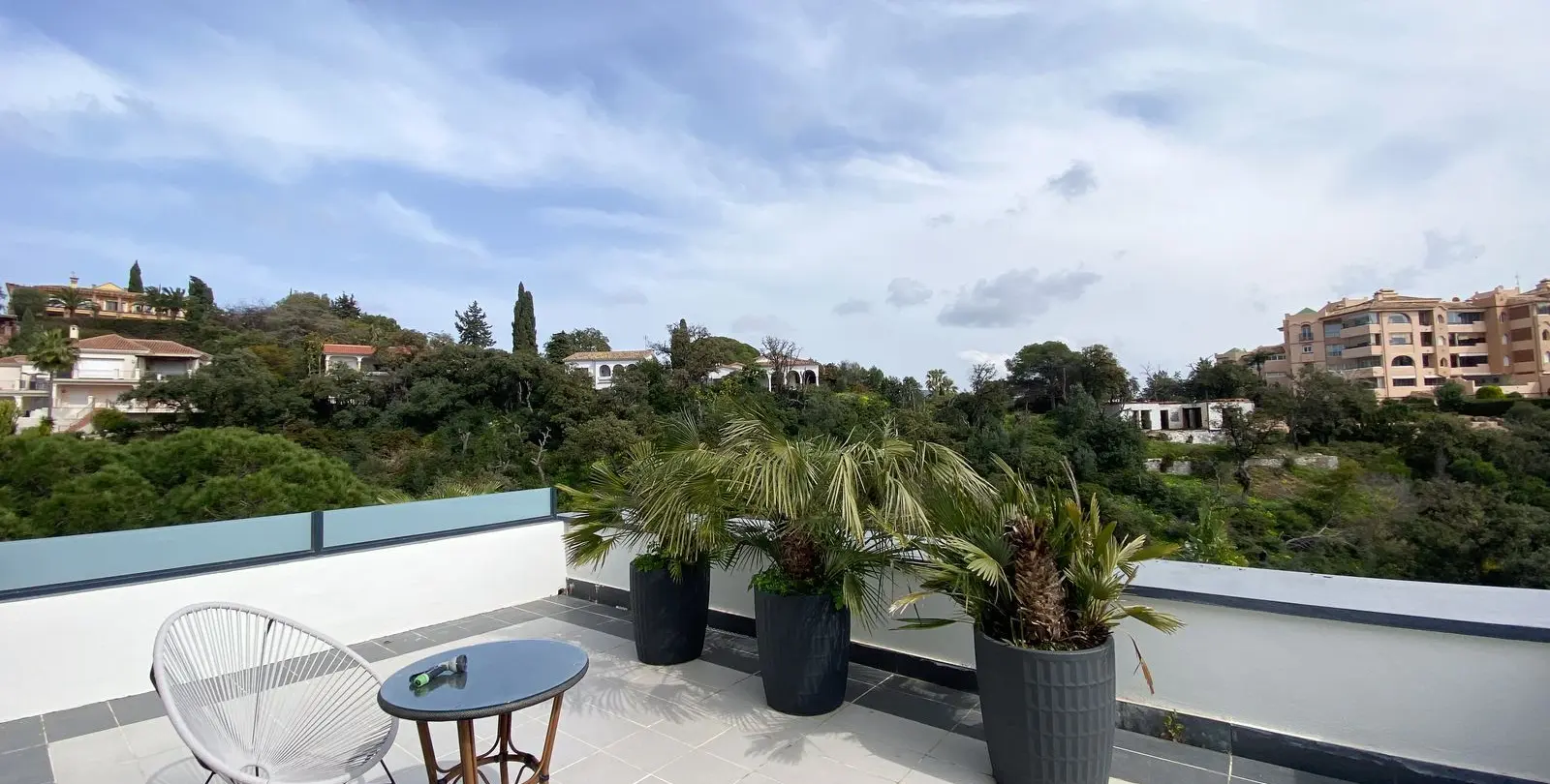 Продажа  отдельно стоящей виллы в Elviria 32