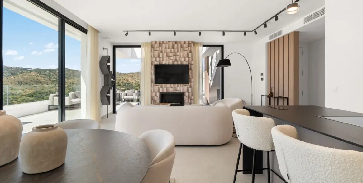 Venta de ático dúplex en Artola 5