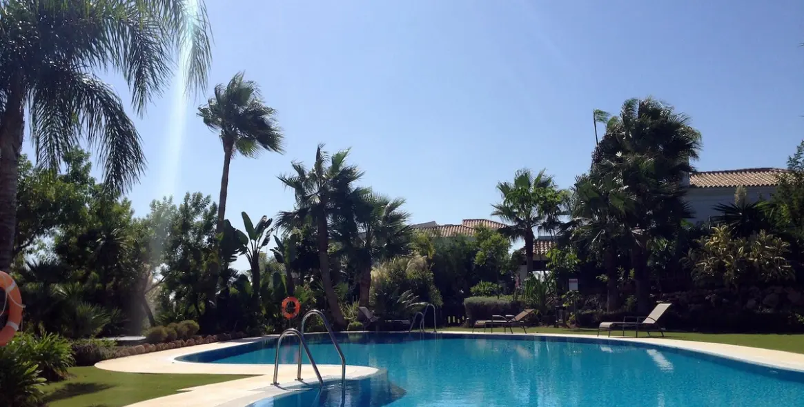 Продажа  отдельно стоящей виллы в The Golden Mile 14