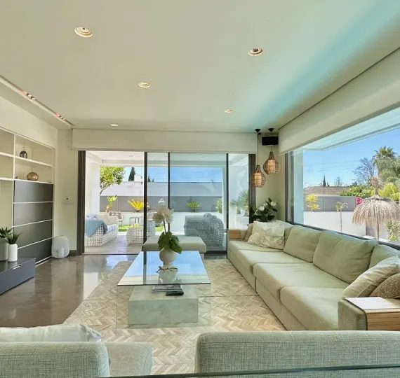 Detached villa R4316599