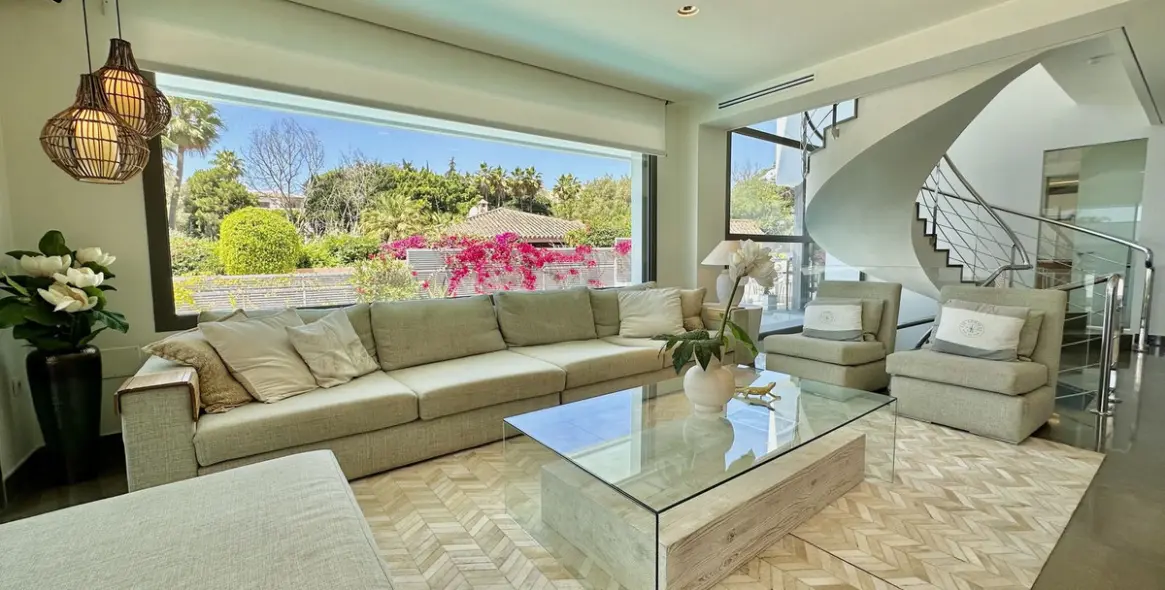 Sale of detached villa in Marbella (district Nagüeles) 5