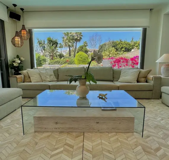 Detached villa R4316599