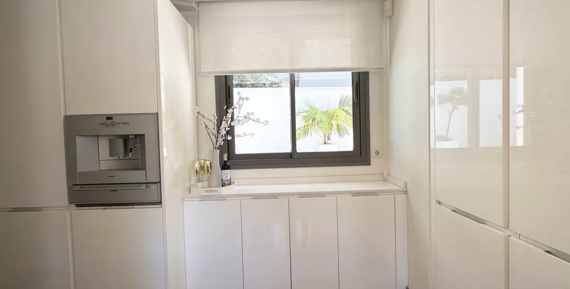 Venta de villa independiente en Nagüeles 15