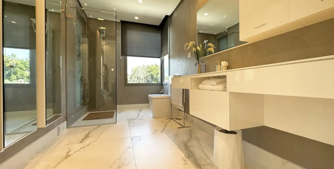 Продажа  отдельно стоящей виллы в Nagüeles 23