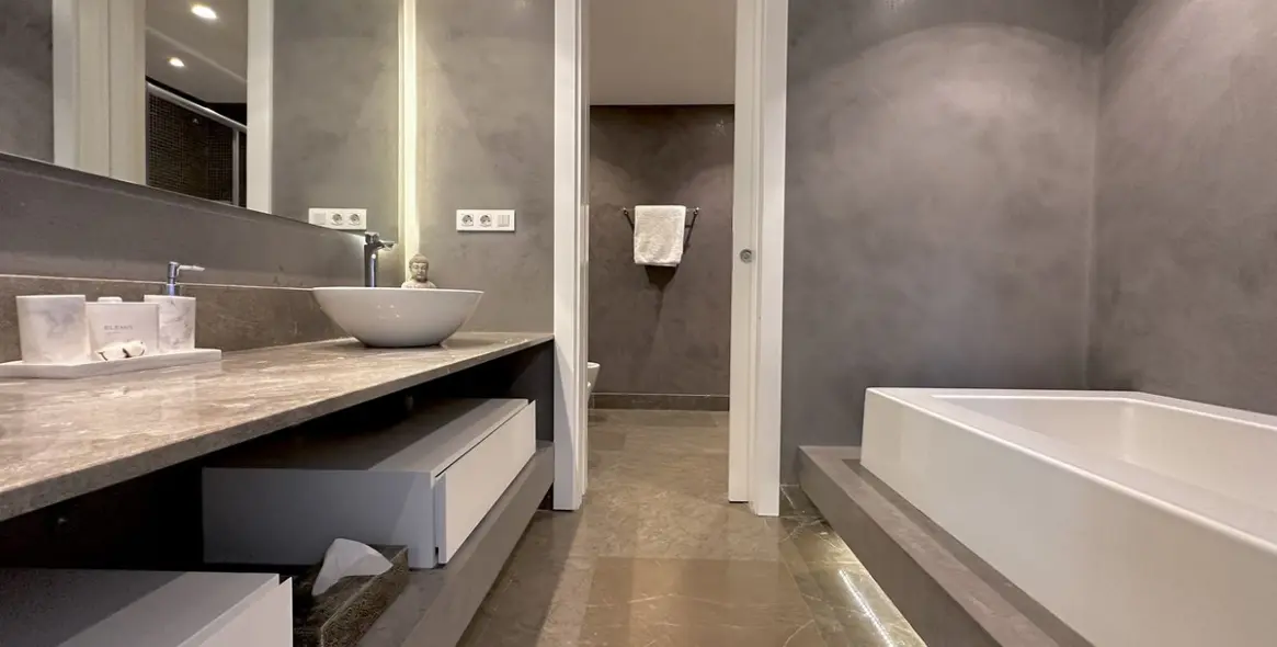 Продажа  отдельно стоящей виллы в Nagüeles 29